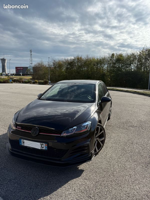 Volkswagen Golf 7 GTI Performance noire de 2019